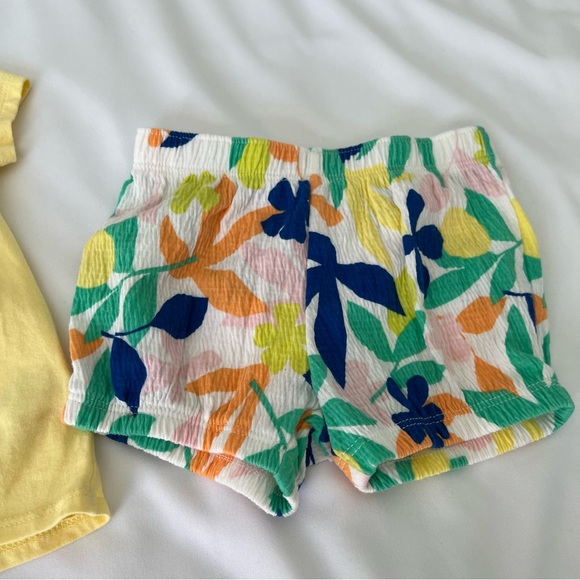 Toddler 2-Piece Flamingo Tee & Short Set - Picture 13 of 14